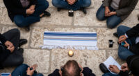 During Yom Kippur In Israel, Medics Assisted 3,322 People — Jerusalem Post - UA.NEWS